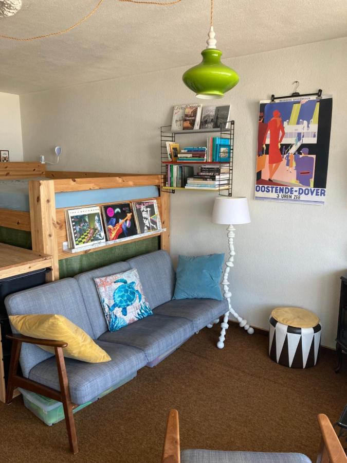 Tiny Apt W/ Balcony And Seaview, Even Out Of Your Bed ! Oostende Eksteriør bilde